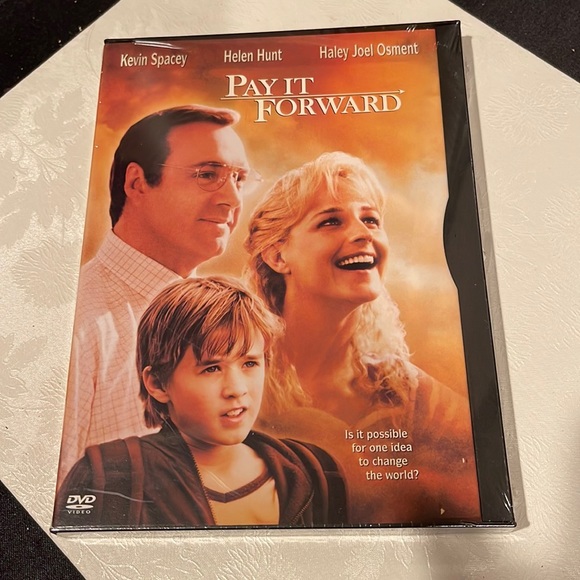Other - New DVD “Pay It Forward” With Sppacey, Hunt, and Haley Joel Osment